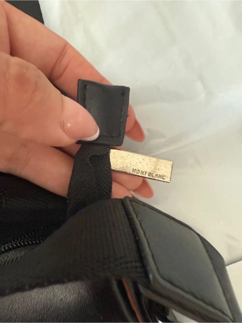 Montblanc compact messenger